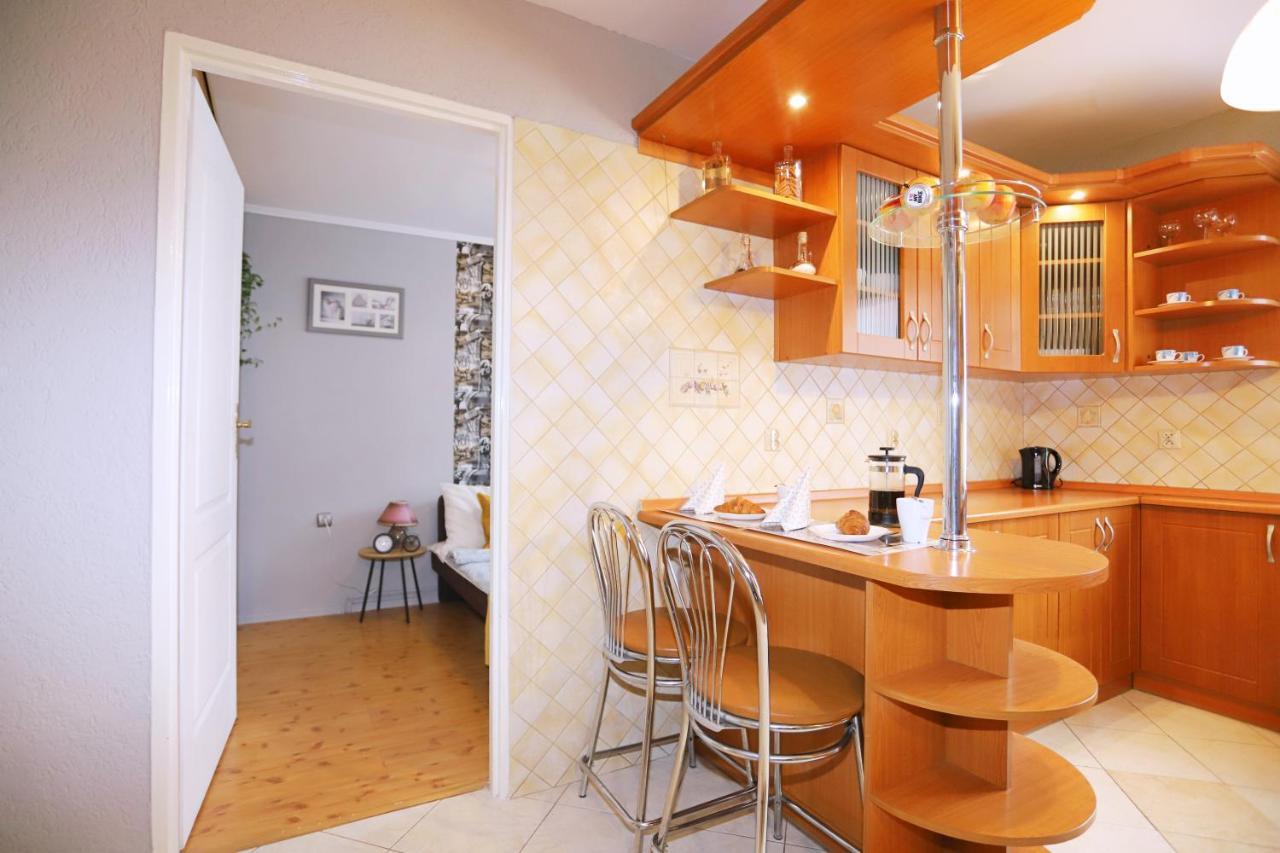 Апартаменти Apartament Rowerlovy Валбжих Екстер'єр фото
